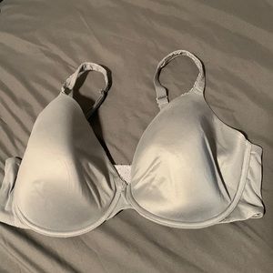 38 ddd grey Victoria secret wired bra